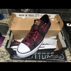 PLAID LOW TOP CONVERSE